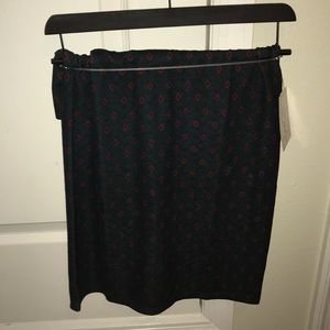 Christmas colors LuLaRoe Cassie Small NWT